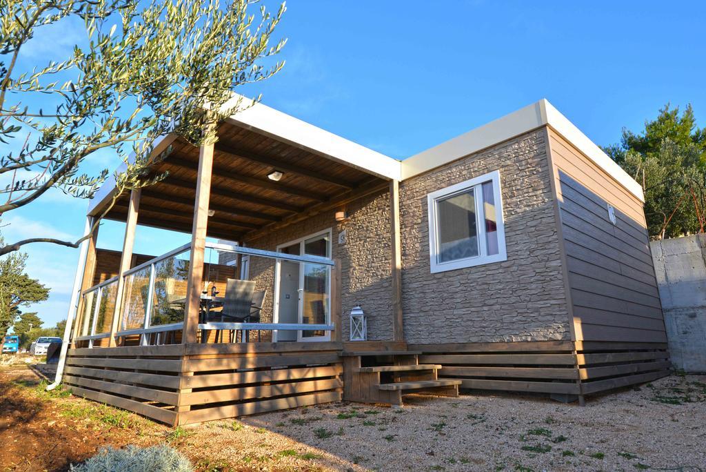 Hotel Camp Rehut Murter Exterior foto